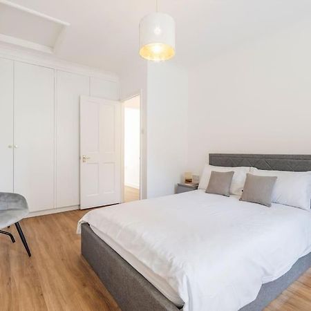 Villa House 10 Mins To Tower Bridge Hot Tub & Parking à Londres Extérieur photo