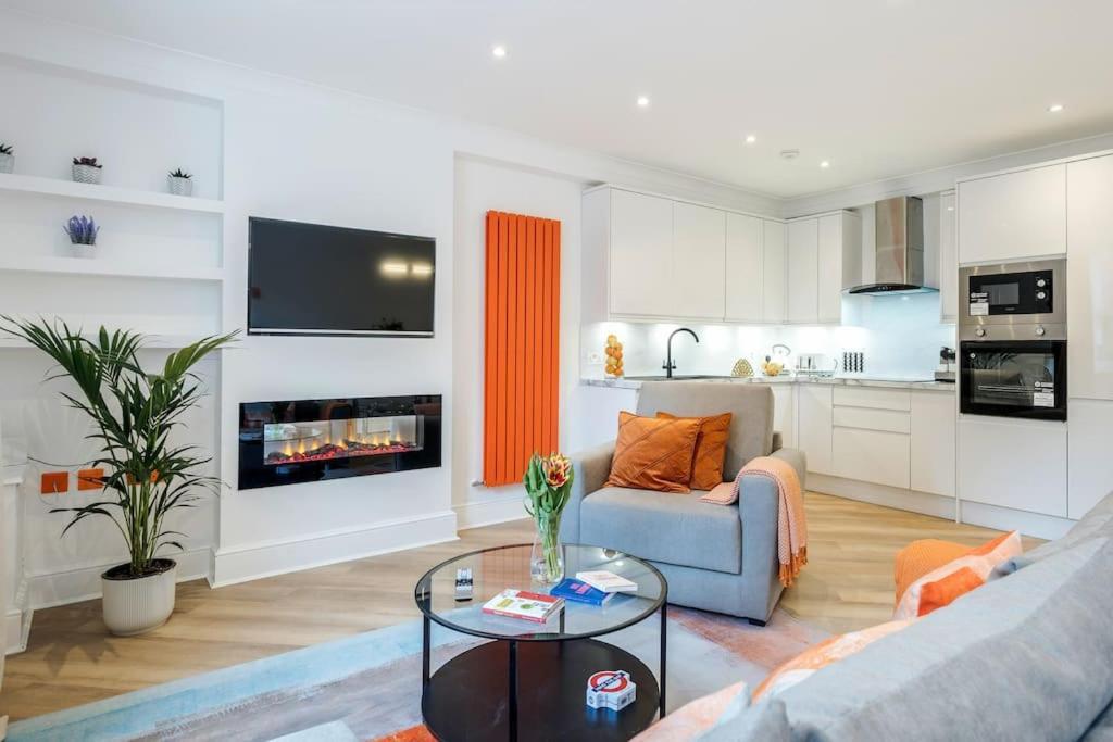 Villa House 10 Mins To Tower Bridge Hot Tub & Parking à Londres Extérieur photo
