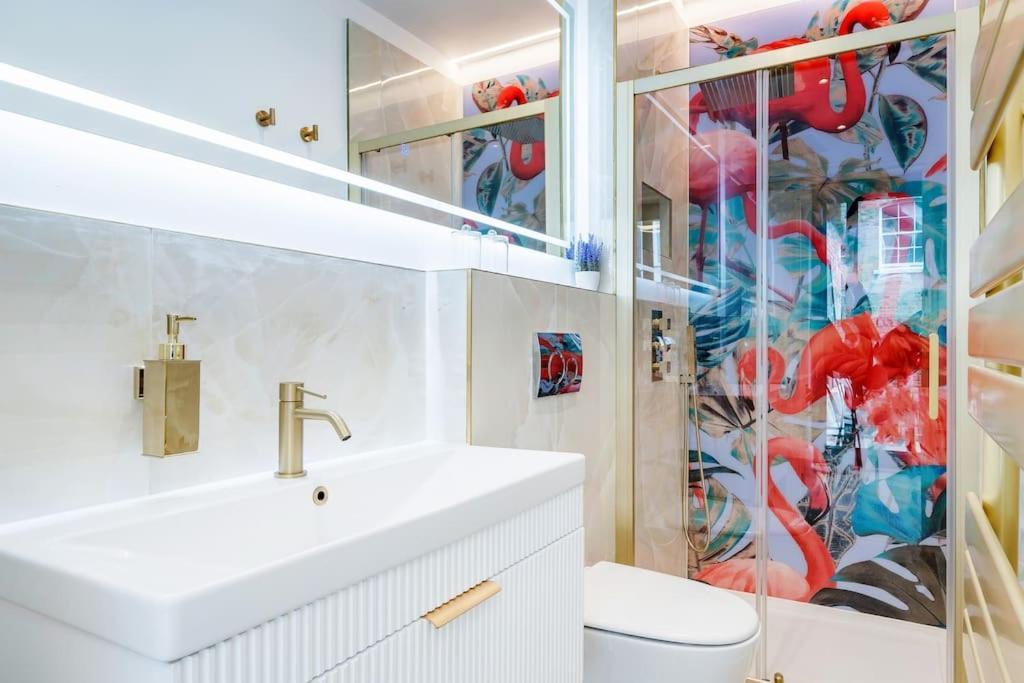 Villa House 10 Mins To Tower Bridge Hot Tub & Parking à Londres Extérieur photo