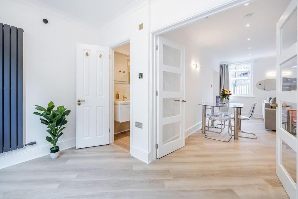Villa House 10 Mins To Tower Bridge Hot Tub & Parking à Londres Extérieur photo