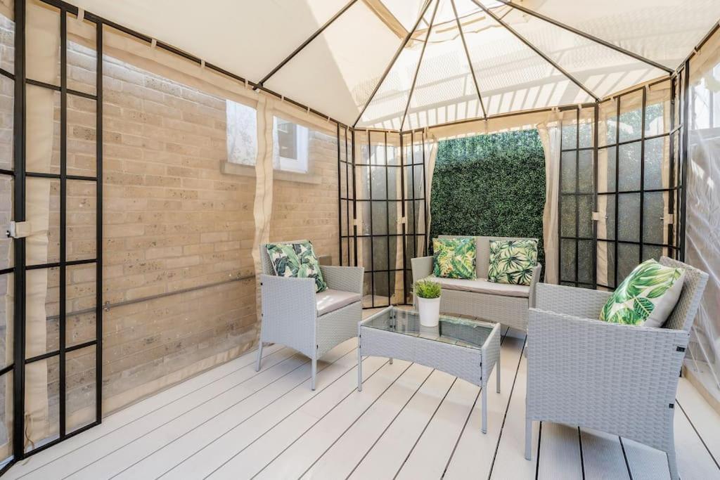 Villa House 10 Mins To Tower Bridge Hot Tub & Parking à Londres Extérieur photo
